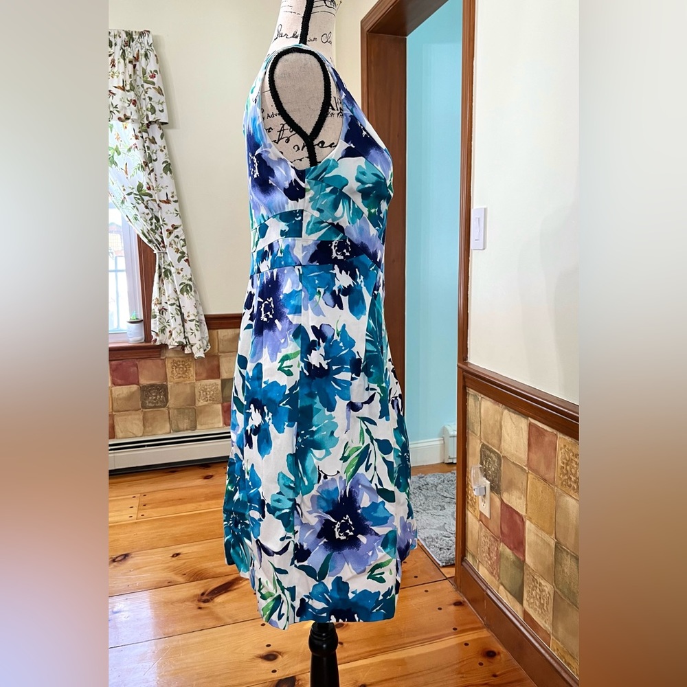 Chap’s Spectacular Vibrant Women’s Dress - Picture 4 of 16